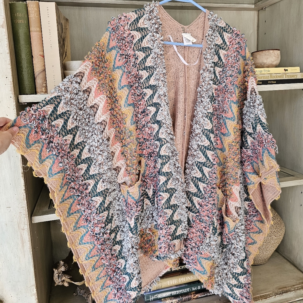$128 Anthropologie x Akemi + Kin Alva Wrap Tan Multi Chevron Textured Size O/S - Picture 7 of 11